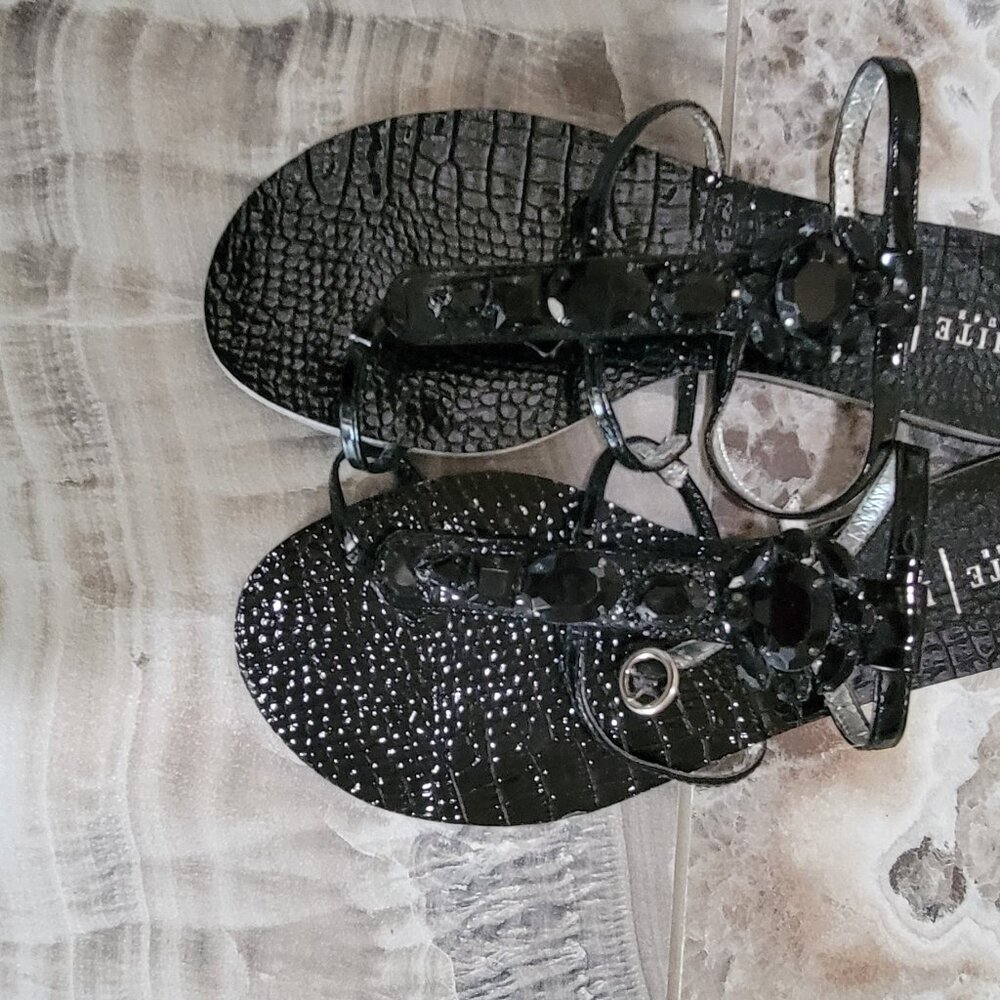 White House Black Market Charlize Studded Toe Ring Flat